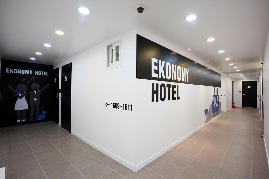 Ekonomy Hotel Myeongdong Central Seoel Buitenkant foto