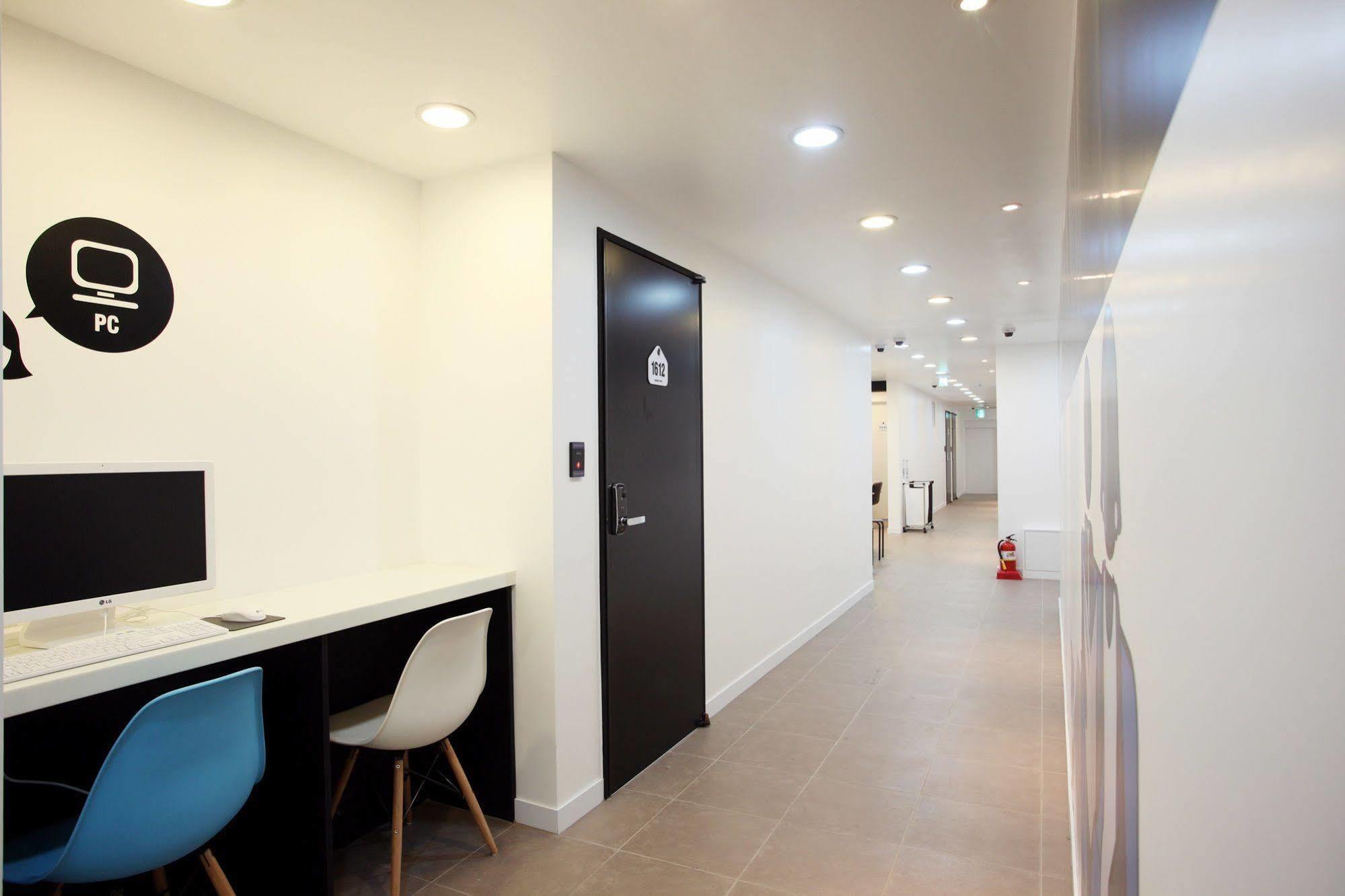 Ekonomy Hotel Myeongdong Central Seoel Buitenkant foto